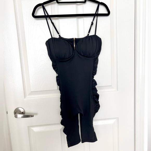 Rare Londo Side Ruched Cyclesuit - Picture 2 of 7